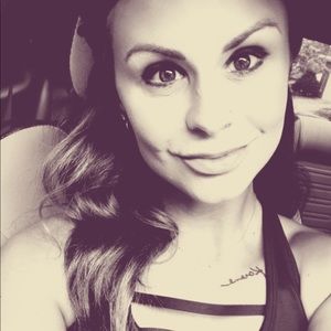 Meet your Posher, Nev